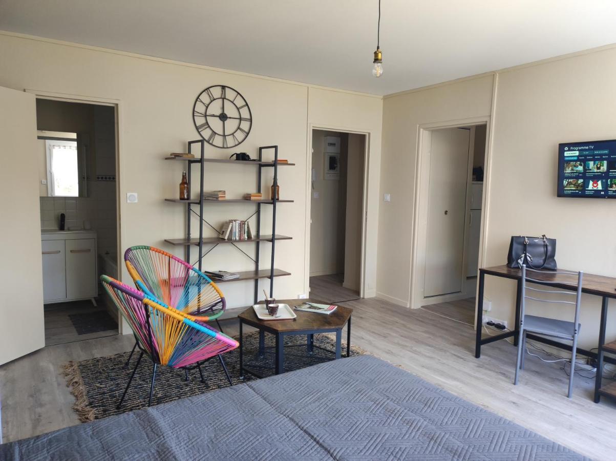 Studio - Meuble Tourisme, Trois Etoiles - 34 M2 Refait A Neuf- Residence Macon Exterior photo
